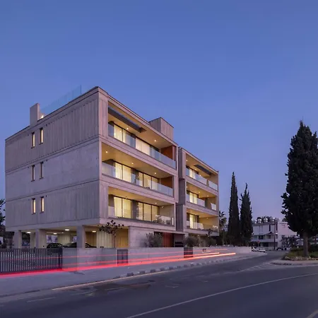Malberry Park 301 - Modern 2 Bedroom With Pool, Gym, Jaccuzi