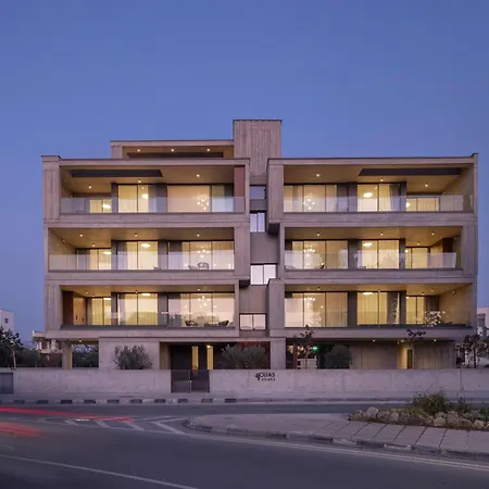 Malberry Park 301 - Modern 2 Bedroom With Pool, Gym, Jaccuzi Apartment