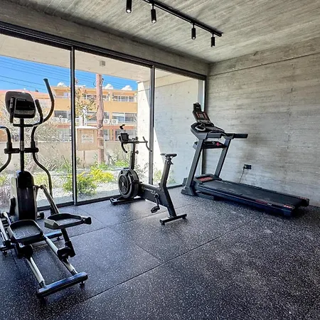 Malberry Park 301 - Modern 2bedroom With Shared Heated Pool, Sauna, Gym, Jacuzzi