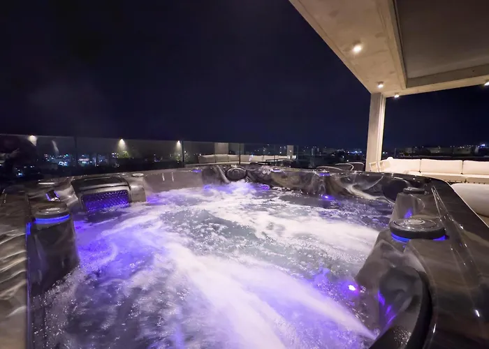 Lejlighed Malberry Park 301 - Modern 2bedroom With Shared Heated Pool, Sauna, Gym, Jacuzzi *